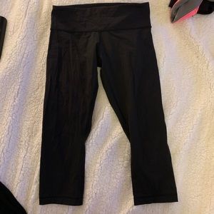 Lululemon Wunder Under Crop